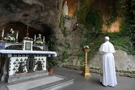 pape francois grotte vatican