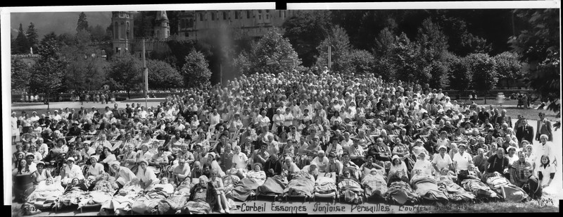 Photo Lourdes1979 CorbeilEssonnes Pontoise Versailles Vignette